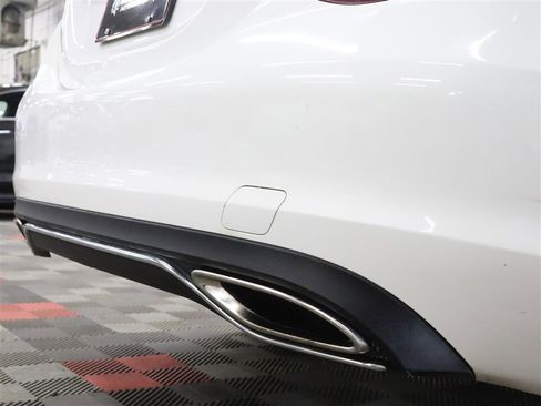 Used 2018 Mercedes-Benz C 300 4MATIC Sedan image 8