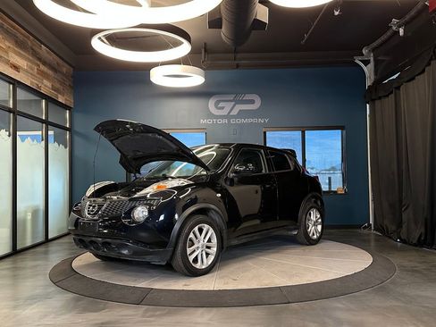 Used 2014 Nissan Juke SV w/ Navigation Package FWD image 24