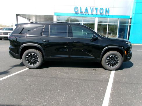 New 2026 Chevrolet Traverse Z71 AWD/4WD image 2