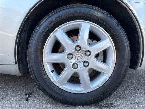 Used 2002 Toyota Avalon XLS image 26