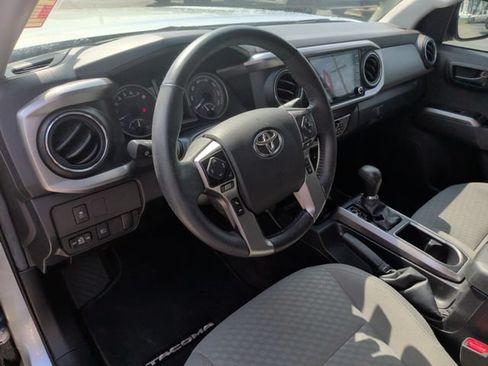 Used 2022 Toyota Tacoma SR5 w/ SR5 Appearance Package (SM) RWD image 15