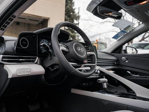 New 2026 Hyundai Elantra Limited image 17