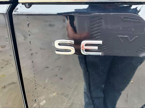 New 2026 Volkswagen Atlas SE image 7