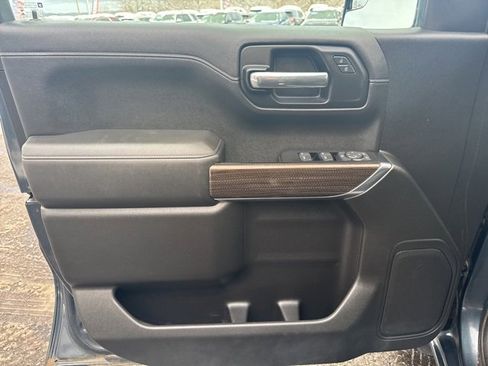 Used 2019 Chevrolet Silverado 1500 RST image 9