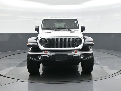 Used 2024 Jeep Wrangler Unlimited Rubicon w/ Convenience Group image 2