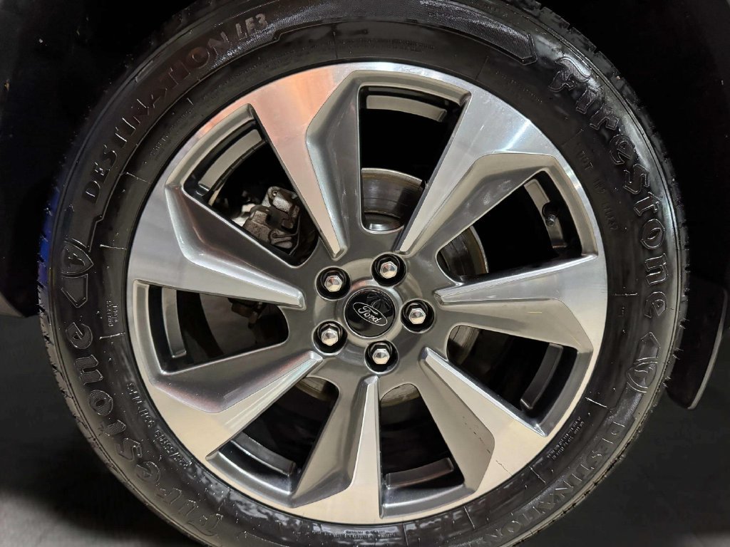 Used 2023 Ford Escape Platinum AWD/4WD image 29
