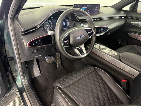 Used 2022 Genesis GV70 3.5T Sport w/ Sport Advanced Package AWD/4WD image 4