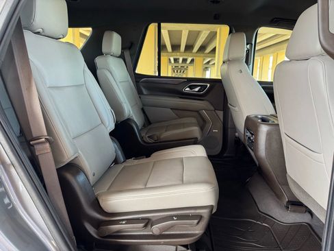 Used 2021 Chevrolet Tahoe Z71 w/ Z71 Off-Road Package image 27