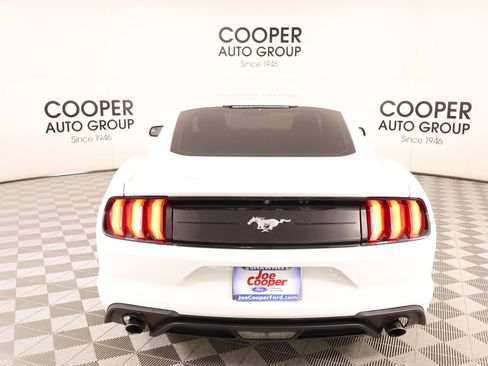 Used 2020 Ford Mustang Coupe RWD image 19