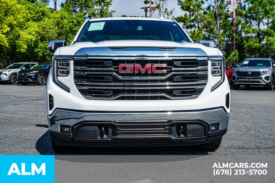 Used 2025 GMC Sierra 1500 SLT RWD image 9