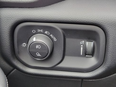 Used 2026 RAM 2500 Big Horn AWD/4WD image 10