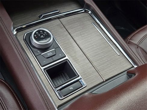 Used 2024 Ford Expedition Max Limited image 25