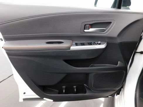 Used 2023 Toyota Sienna XSE image 24