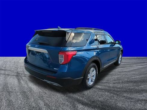 Used 2020 Ford Explorer XLT w/ Equipment Group 202A AWD/4WD image 4