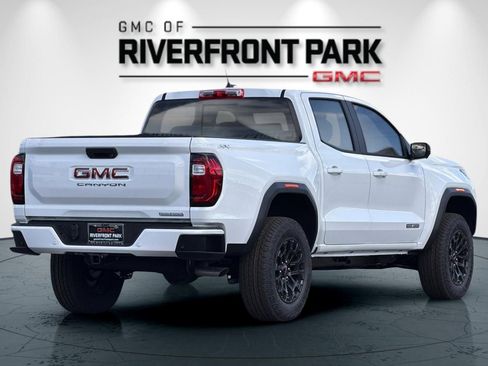 New 2026 GMC Canyon Elevation w/ Convenience Package image 3
