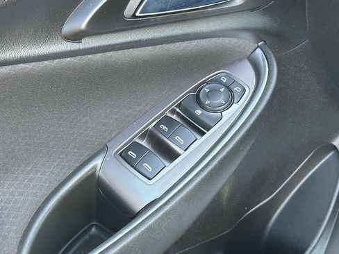 Used 2022 Chevrolet Malibu LT image 22