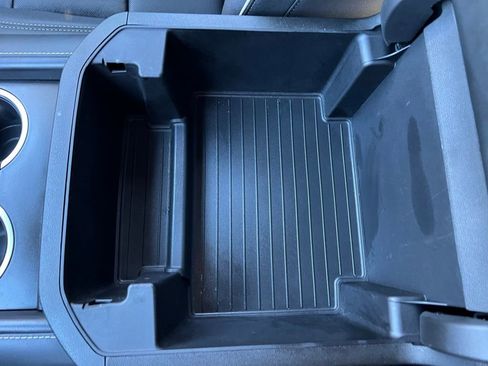 Used 2023 Chevrolet Tahoe Premier image 33