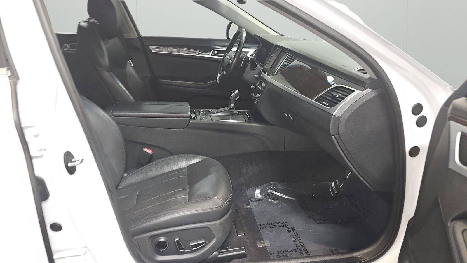 Used 2017 Genesis G80 3.8 AWD/4WD image 14