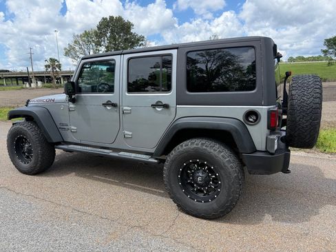 Used 2015 Jeep Wrangler Unlimited Sport w/ Quick Order Package 24S AWD/4WD image 2