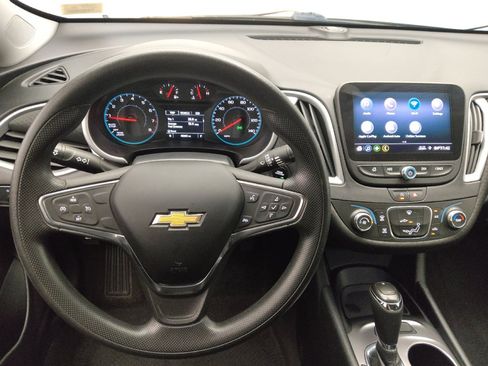 Used 2020 Chevrolet Malibu LS FWD image 22