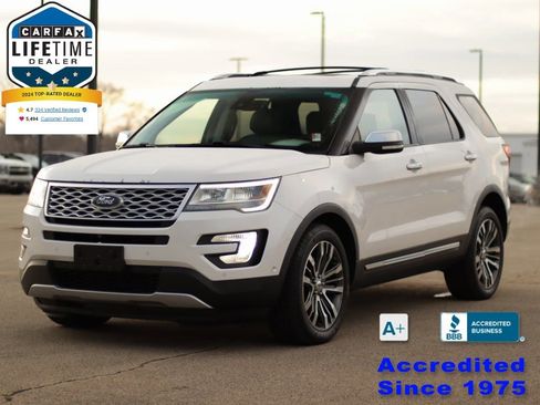 Used 2017 Ford Explorer Platinum image 3