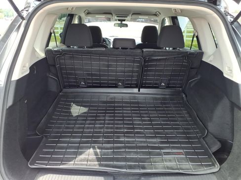 Used 2022 Nissan Rogue SV FWD image 19