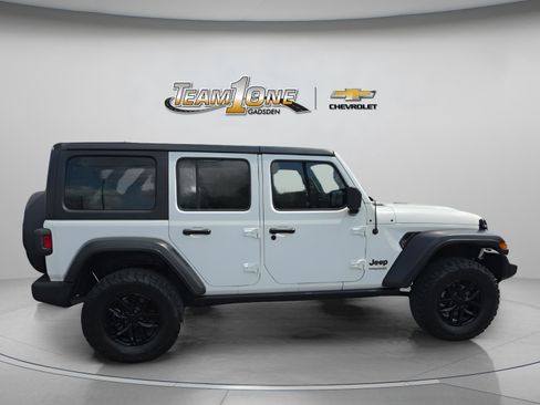 Used 2020 Jeep Wrangler Unlimited Sport image 7