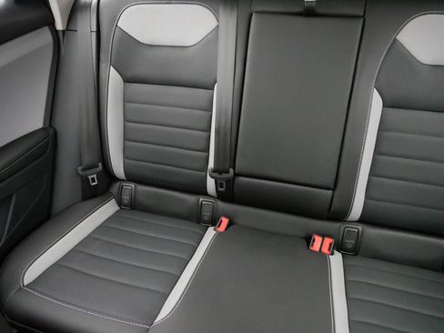 Certified 2024 Volkswagen Taos SEL image 12