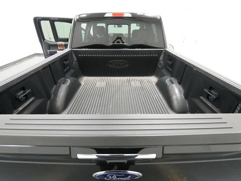 Used 2018 Ford F150 Lariat w/ Equipment Group 502A Luxury AWD/4WD image 28
