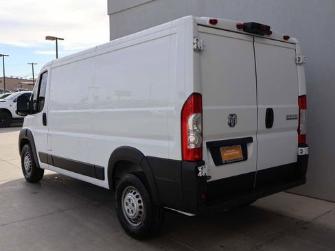 Used 2025 RAM ProMaster 2500 w/ Convenience Group image 3