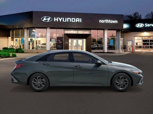 New 2026 Hyundai Elantra Hybrid FWD image 7