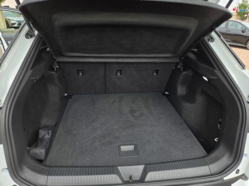 Used 2023 Volkswagen ID.4 Pro RWD image 23