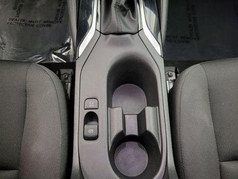 Used 2024 Toyota Corolla LE image 28