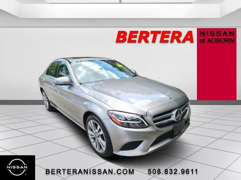 Used 2020 Mercedes-Benz C 300 4MATIC Sedan image 4