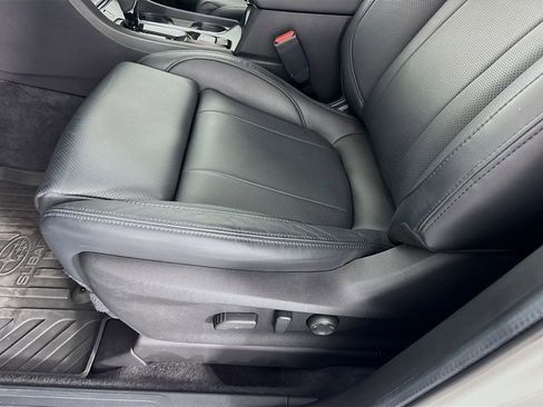 Used 2025 Subaru Ascent Bronze Edition w/ Onyx Package image 36