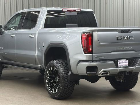 Used 2026 GMC Sierra 1500 Denali Ultimate AWD/4WD image 3
