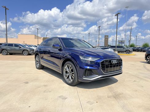 Used 2021 Audi Q8 Premium Plus w/ Premium Plus Package AWD/4WD image 3