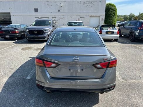 Used 2024 Nissan Altima 2.5 SR FWD image 5