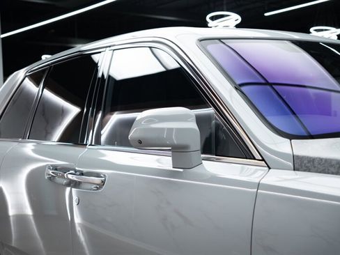 Used 2020 Rolls-Royce Cullinan AWD/4WD image 22