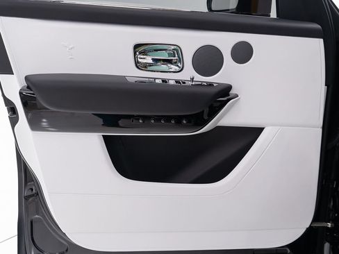 Certified 2026 Rolls-Royce Cullinan AWD/4WD image 12