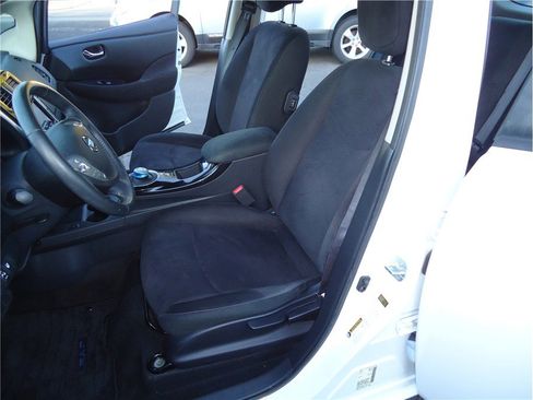Used 2015 Nissan Leaf SV w/ LED & Quick Charge Package FWD image 11