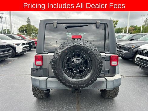 Used 2018 Jeep Wrangler Unlimited Sport S AWD/4WD image 15