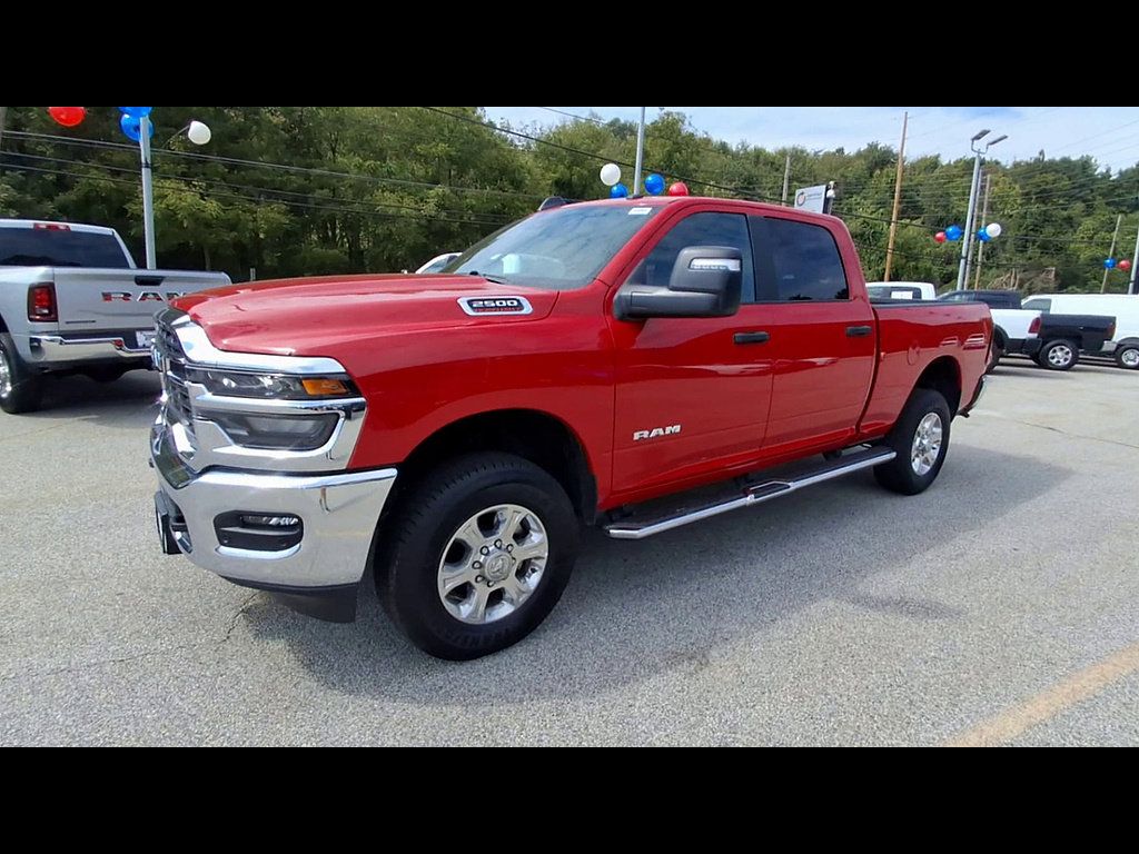 Used 2026 RAM 2500 Big Horn AWD/4WD image 4