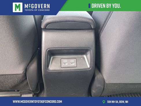 Used 2023 Toyota Corolla LE FWD image 16