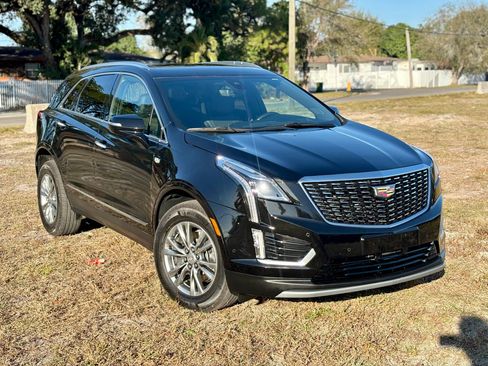 Used 2023 Cadillac XT5 Premium Luxury w/ Technology Package image 3