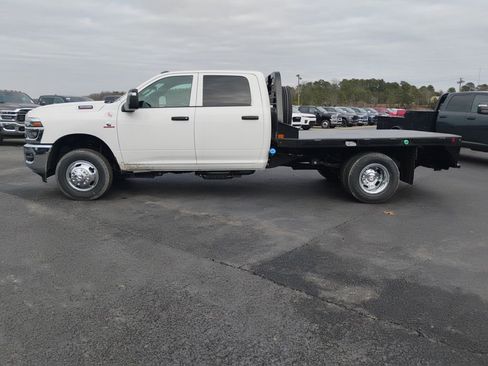 New 2026 RAM 3500 Tradesman w/ Chrome Appearance Group A image 8