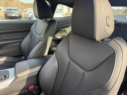Used 2024 BMW 430i xDrive Coupe w/ Premium Package image 25