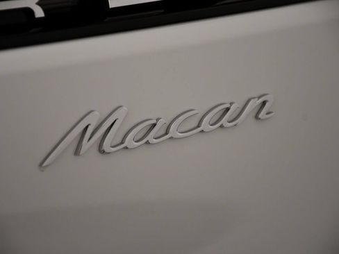 Certified 2026 Porsche Macan Turbo AWD/4WD image 11