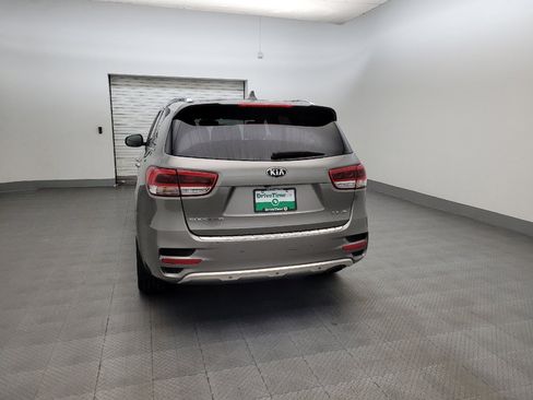 Used 2016 Kia Sorento SX FWD image 6