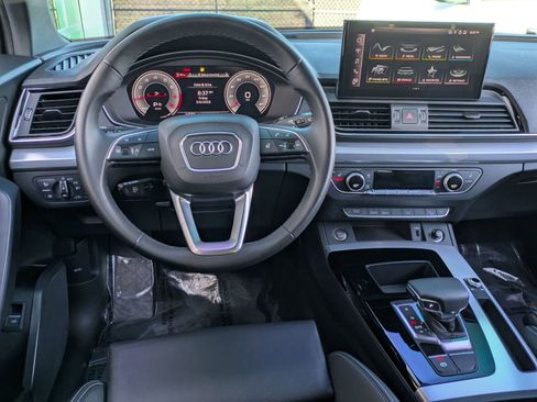 Used 2024 Audi Q5 2.0T Premium w/ Summer of Audi Package image 8
